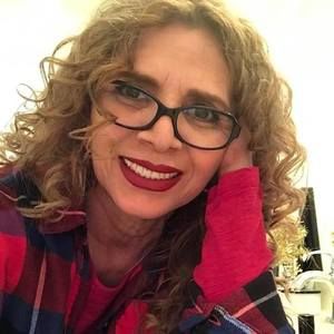 Meet your Posher, Ana carolina